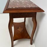 Table basse en bois naturel mouluré style Louis XV