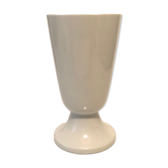 Vase en céramique blanche