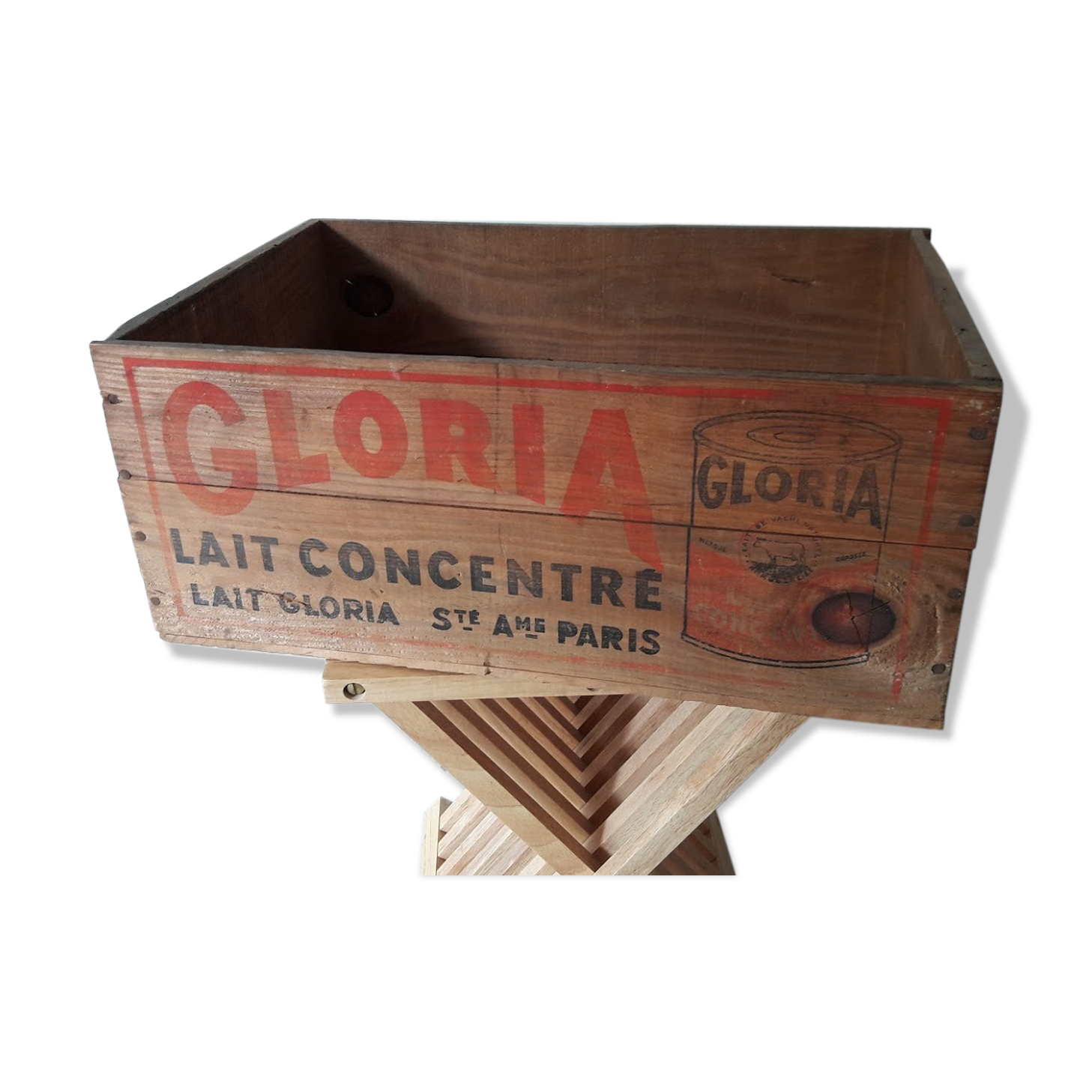 Caisse ancienne en bois Gloria