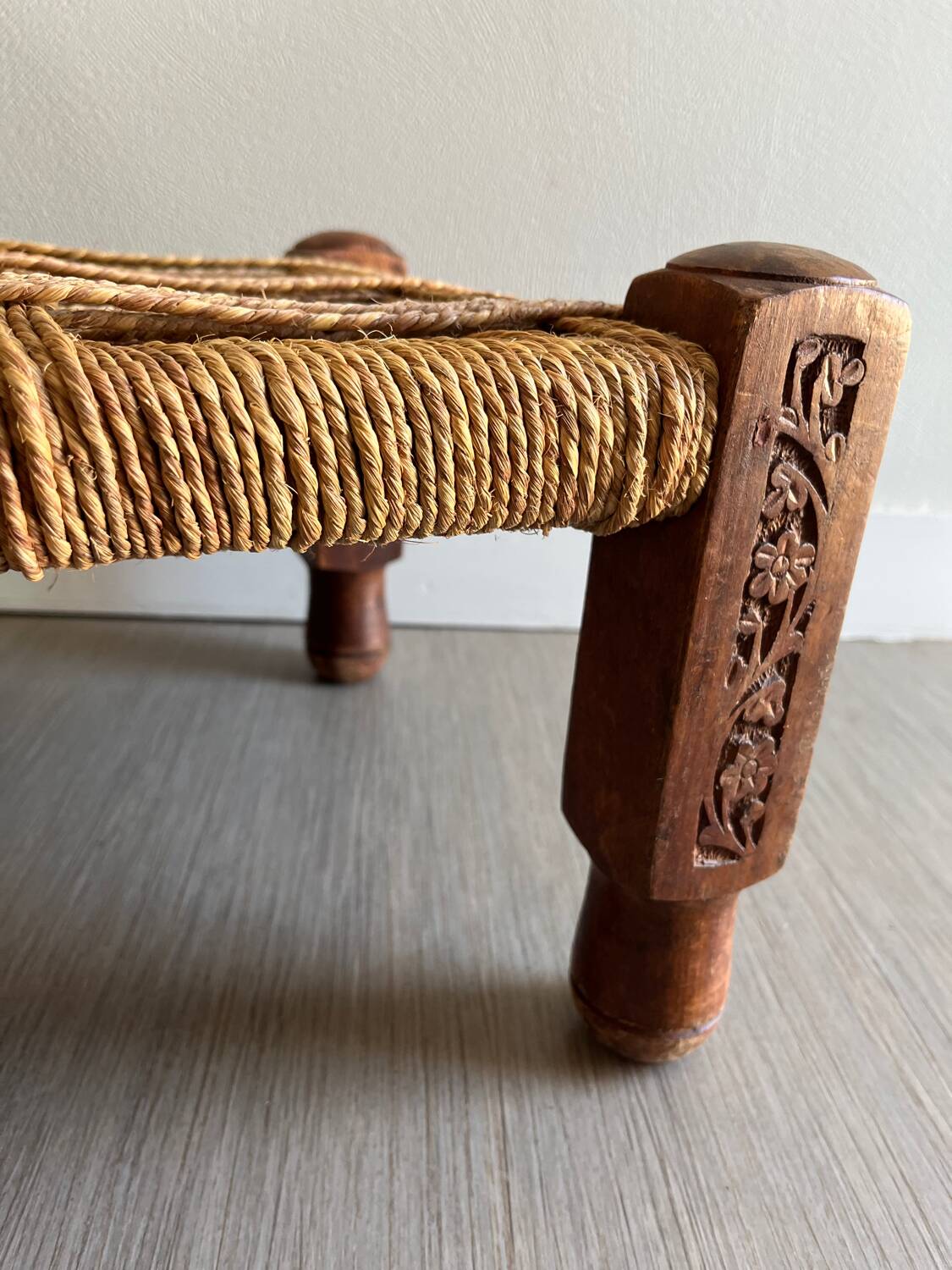 Charpoy stool in wood and rope