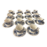 Set of 14 Sarreguemines cups and saucers