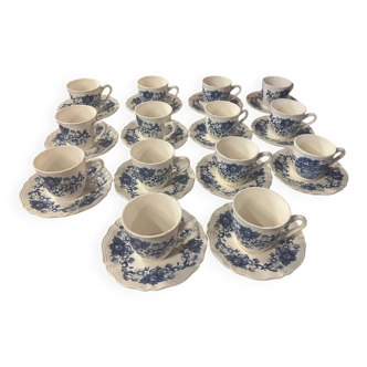 Set of 14 Sarreguemines cups and saucers