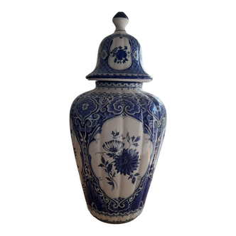 Dutch earthenware potiche