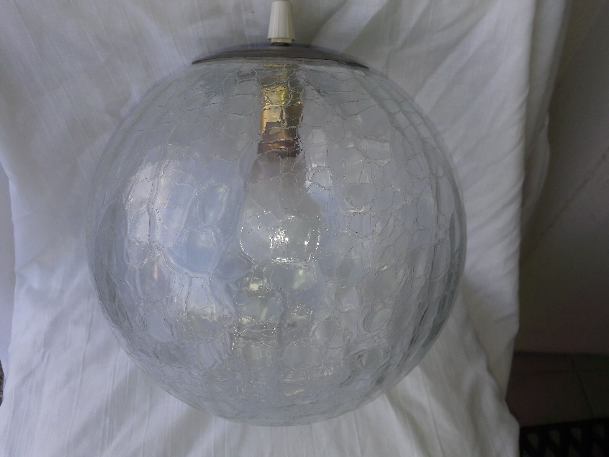 Glass hanging lamp