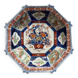 Japon, Imari, XIXe siècle : Coupe octogonale ou centre de table