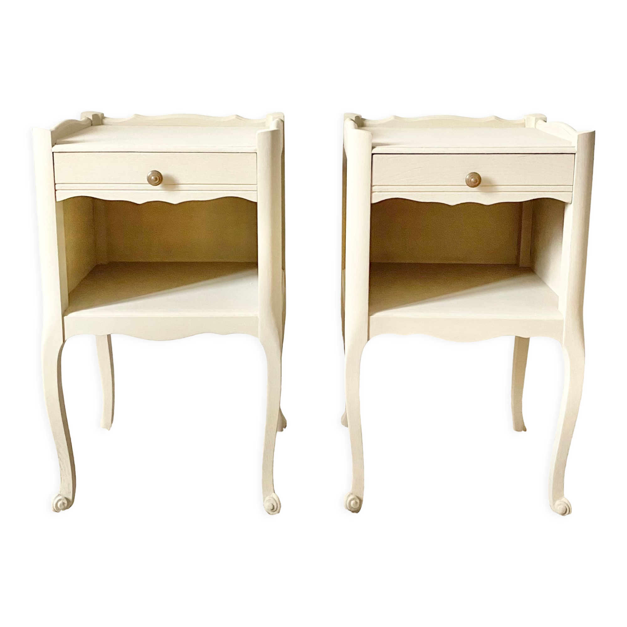 Set of bedside table