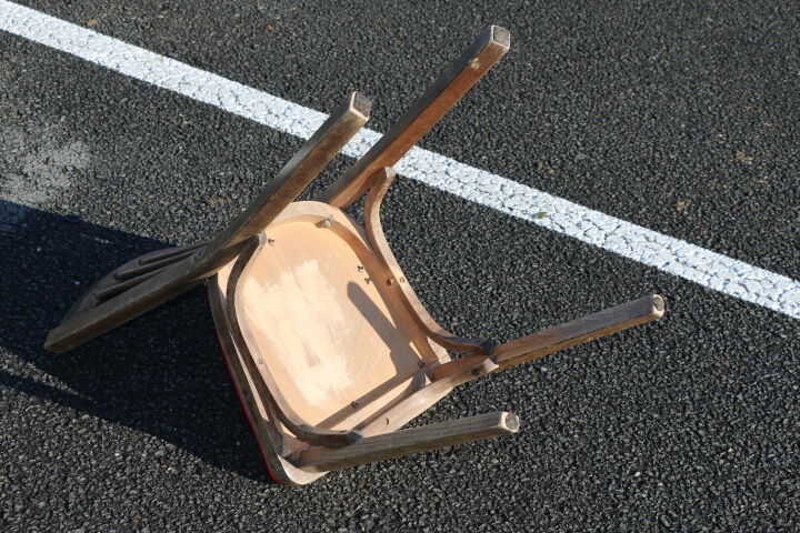 8 chairs Baumann No. 12 red beech skai way