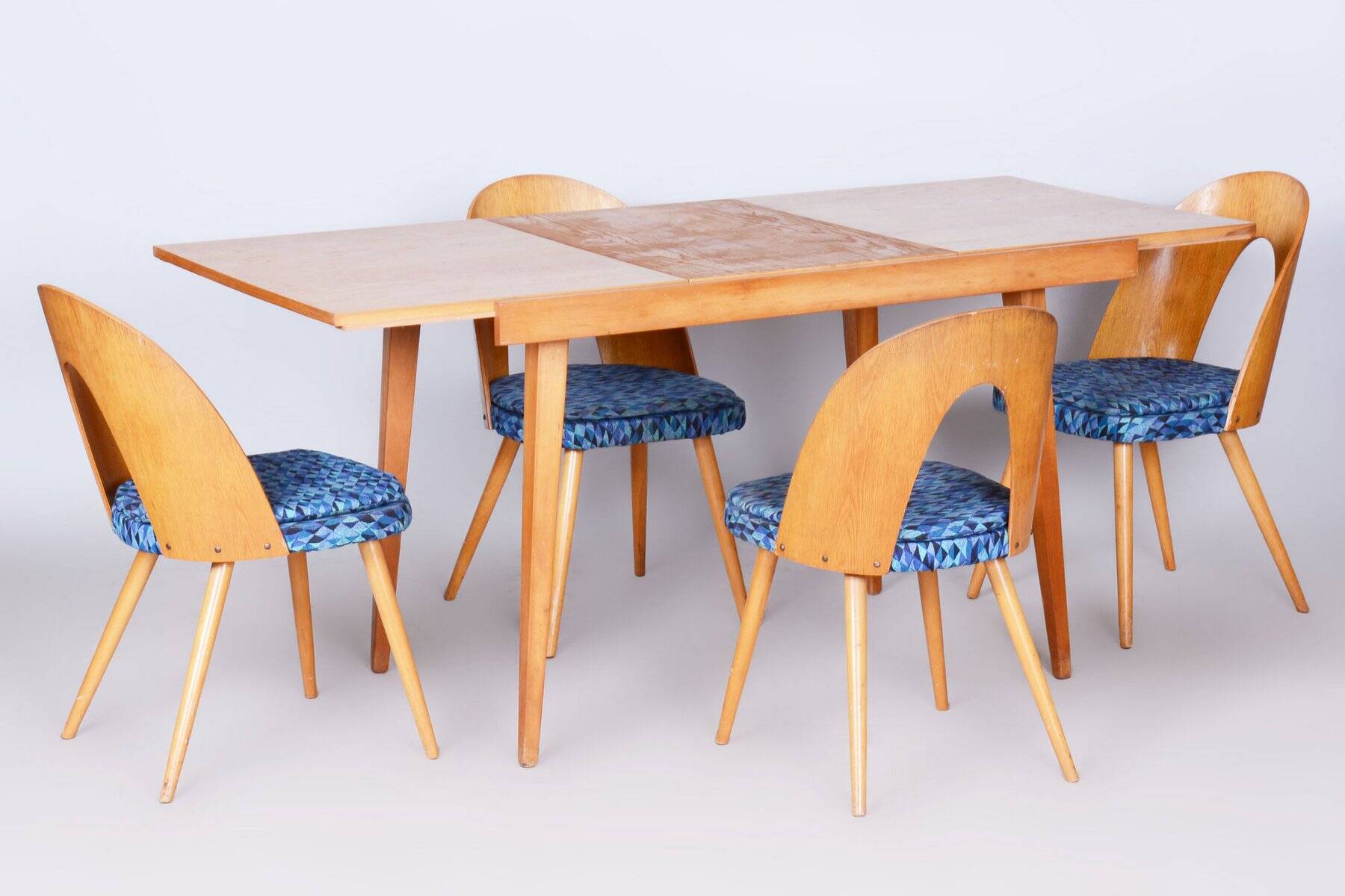 Mid-Century Czech Extendable Table in Beech and Ash attributed to Tatra Pravenec, 1950s
