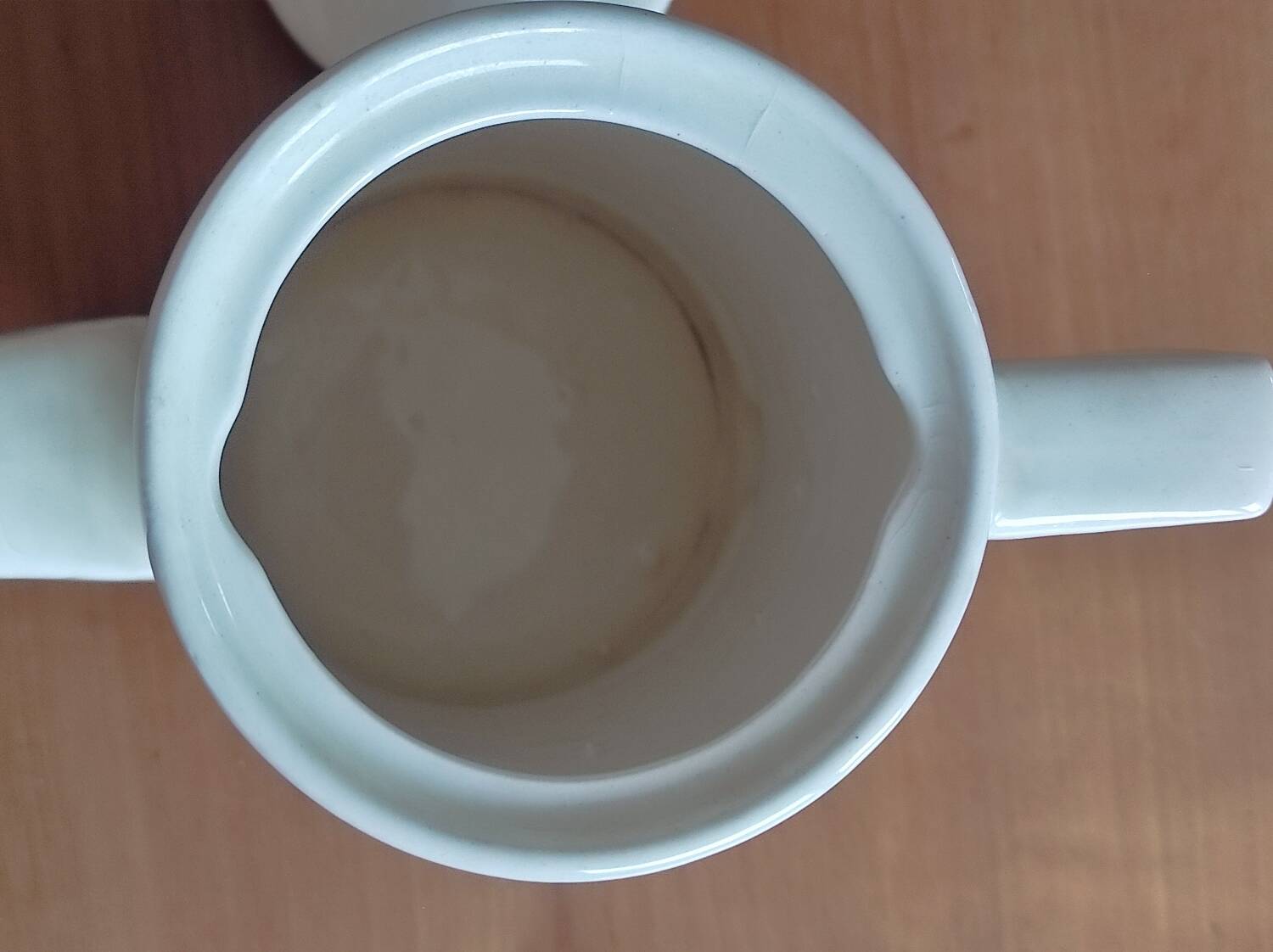 Small coffee maker with floral decoration