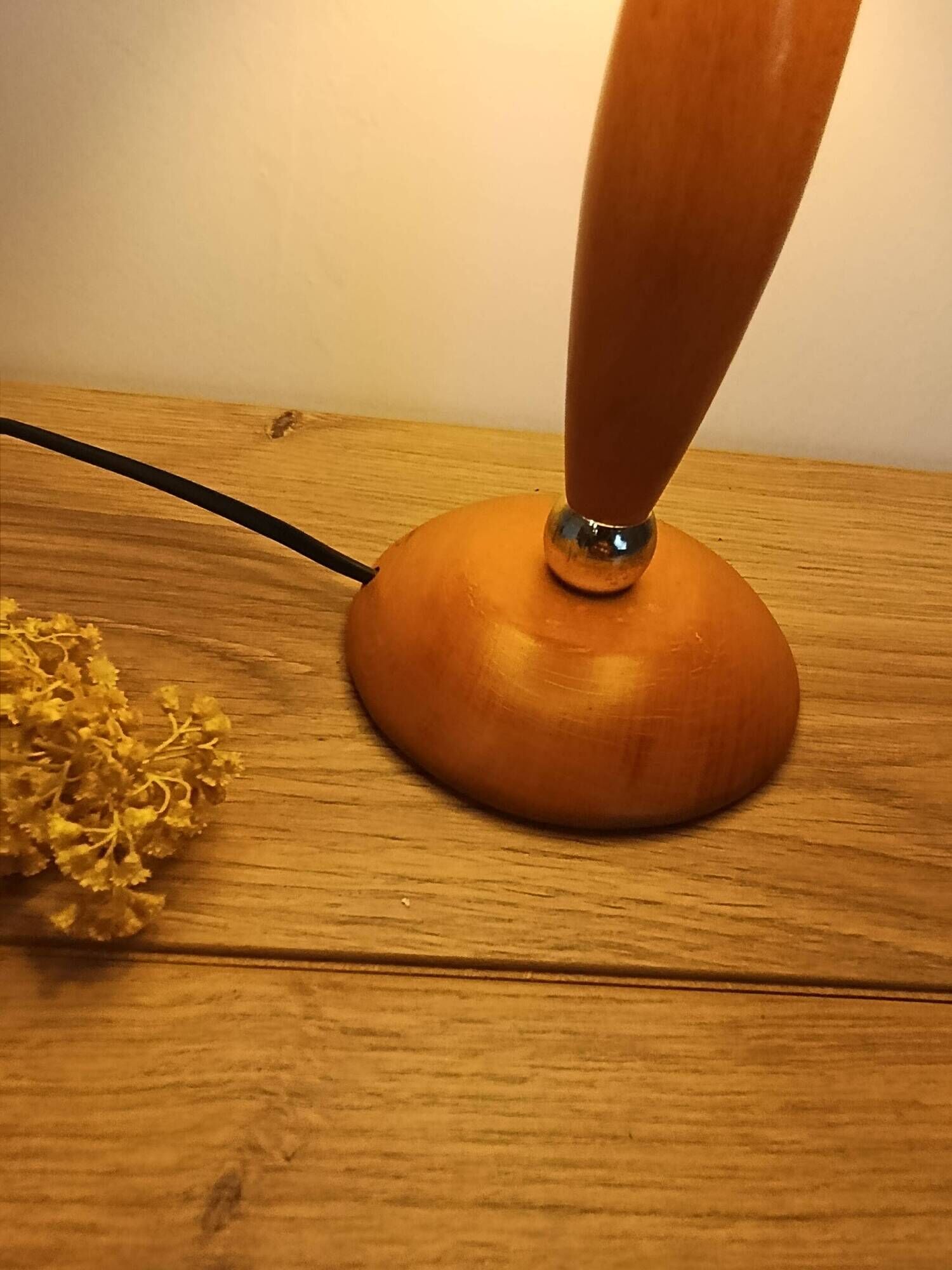 Mid-century wooden table lamp, retro-pop saffron print