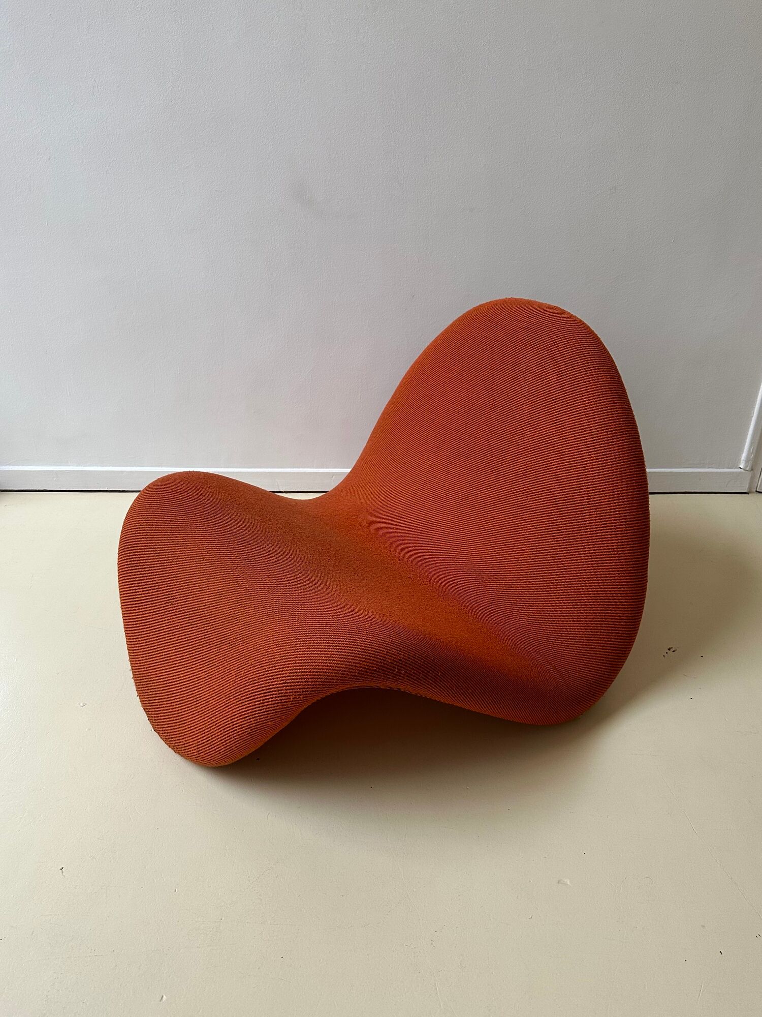 Armchair model 577 "Langue" or "Tongue" by Pierre Paulin, edition Artifort 70s