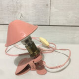 Mushroom lamp with clip