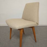 Pair of spindle-legged beech chairs from the 50s/60s