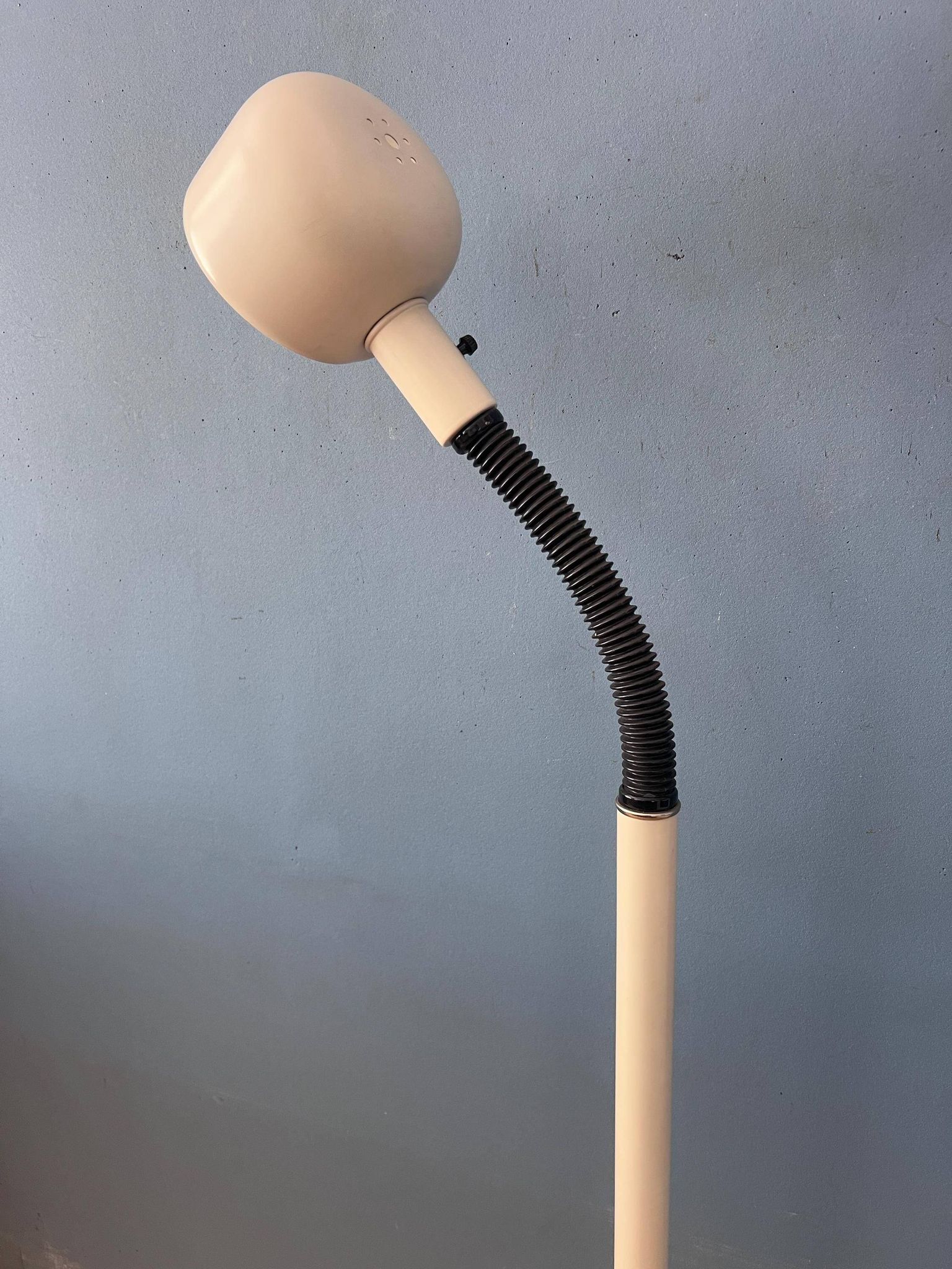 Cobra floor lamp Space Age Mid-Century with a swan neck