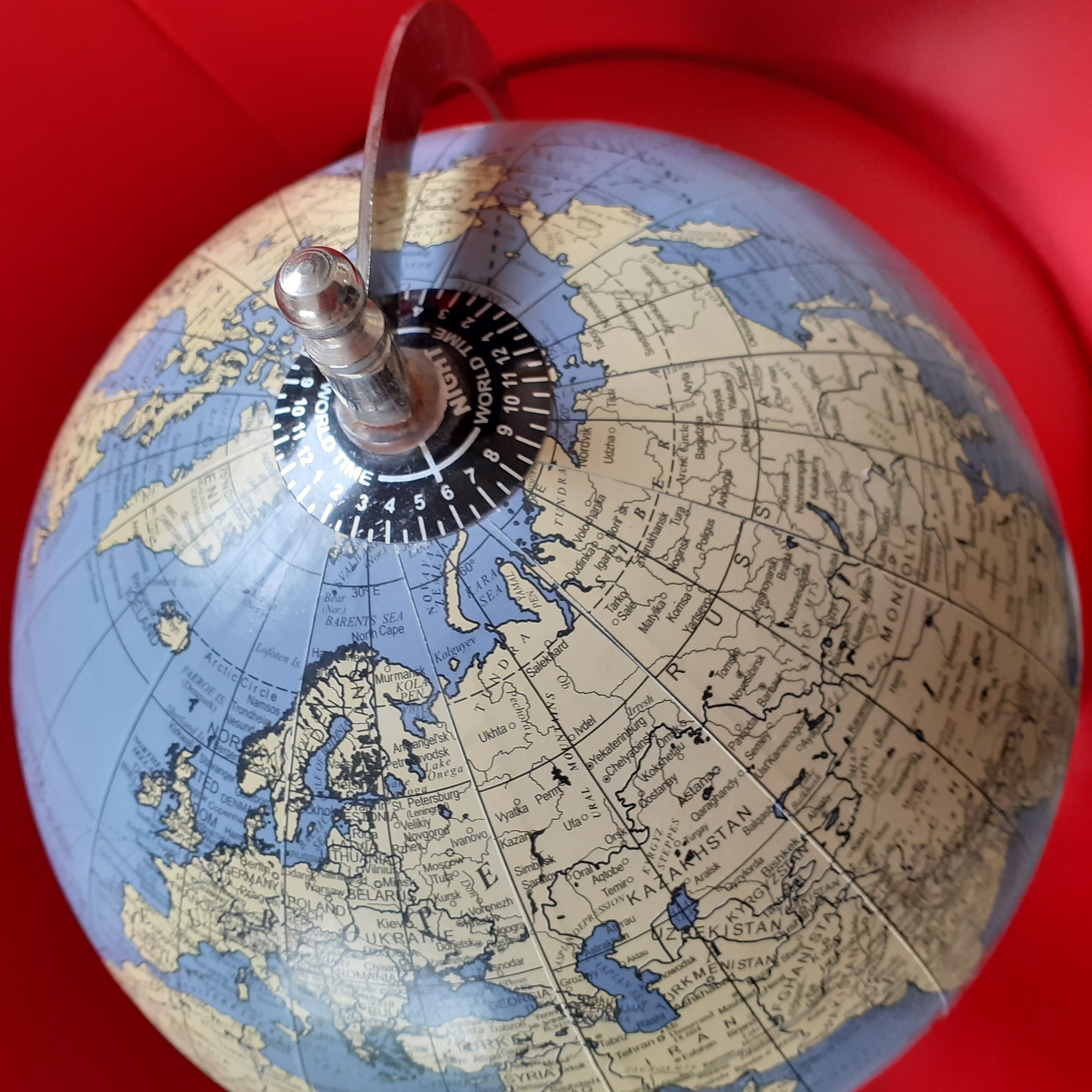 Vintage world map, chrome base