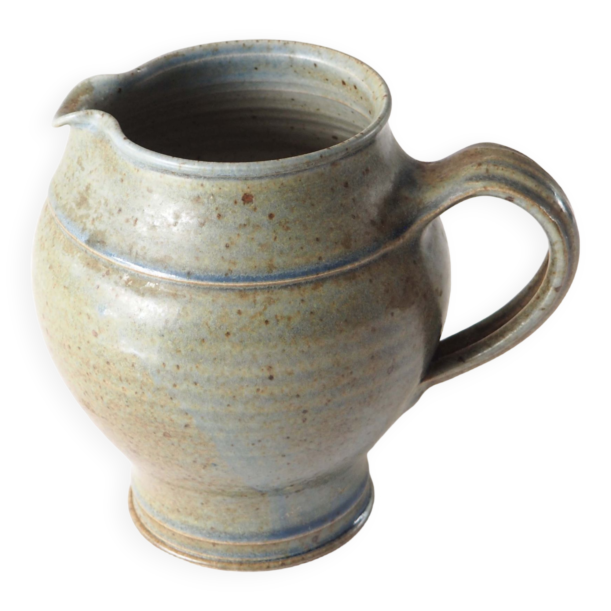 Pitcher enn bluish sandstone