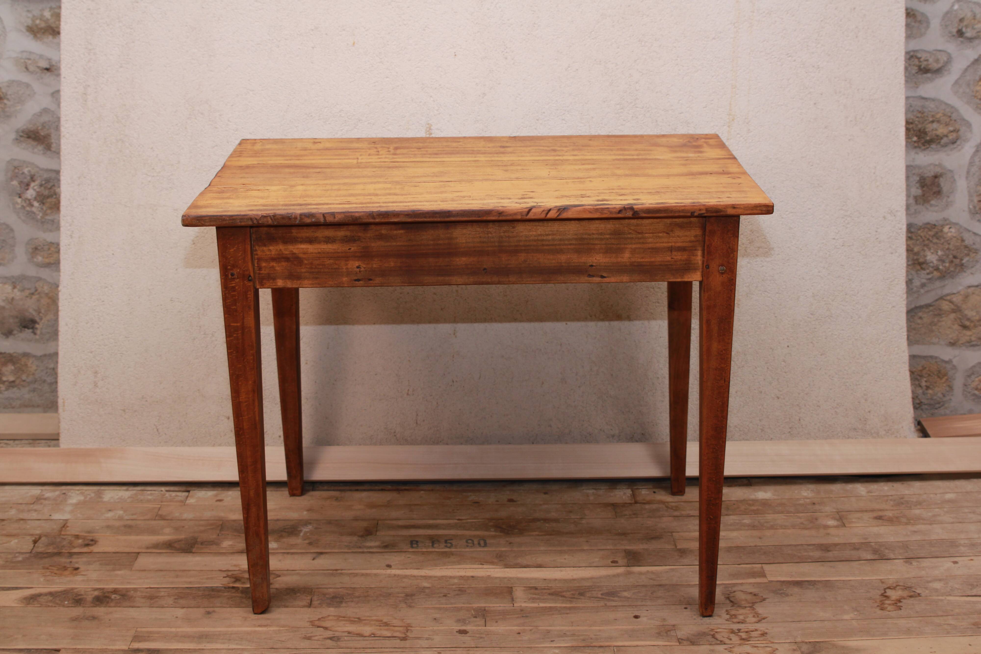 Farm table