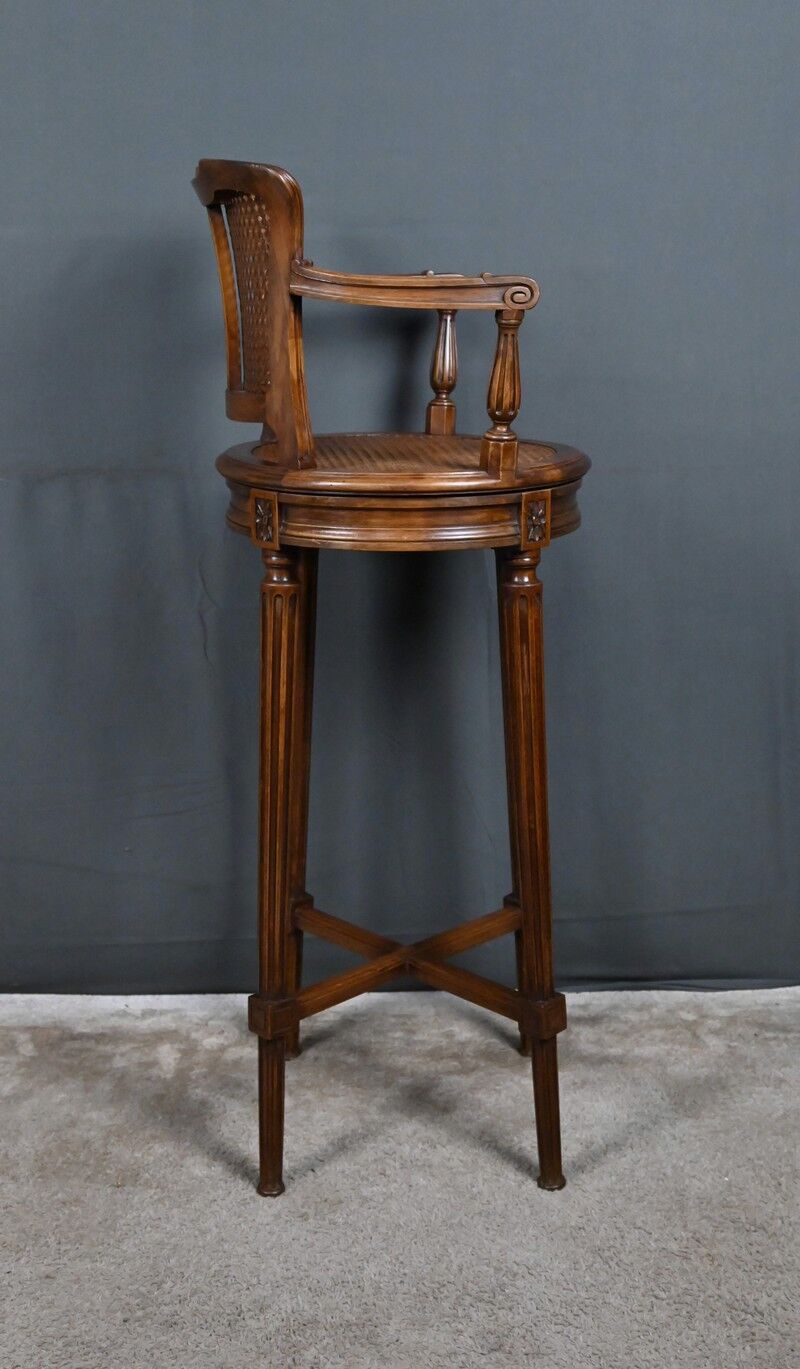 Chaise haute pivotante en hêtre, style Louis XVI – 1900