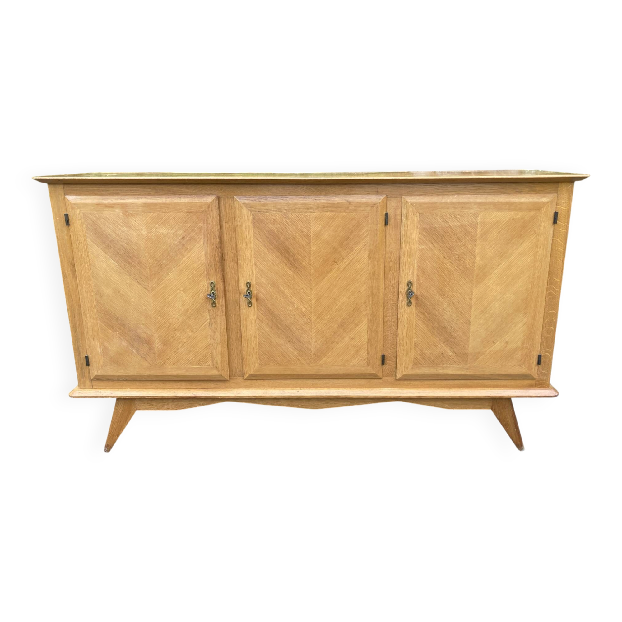 Vintage enfilade with tapered legs.