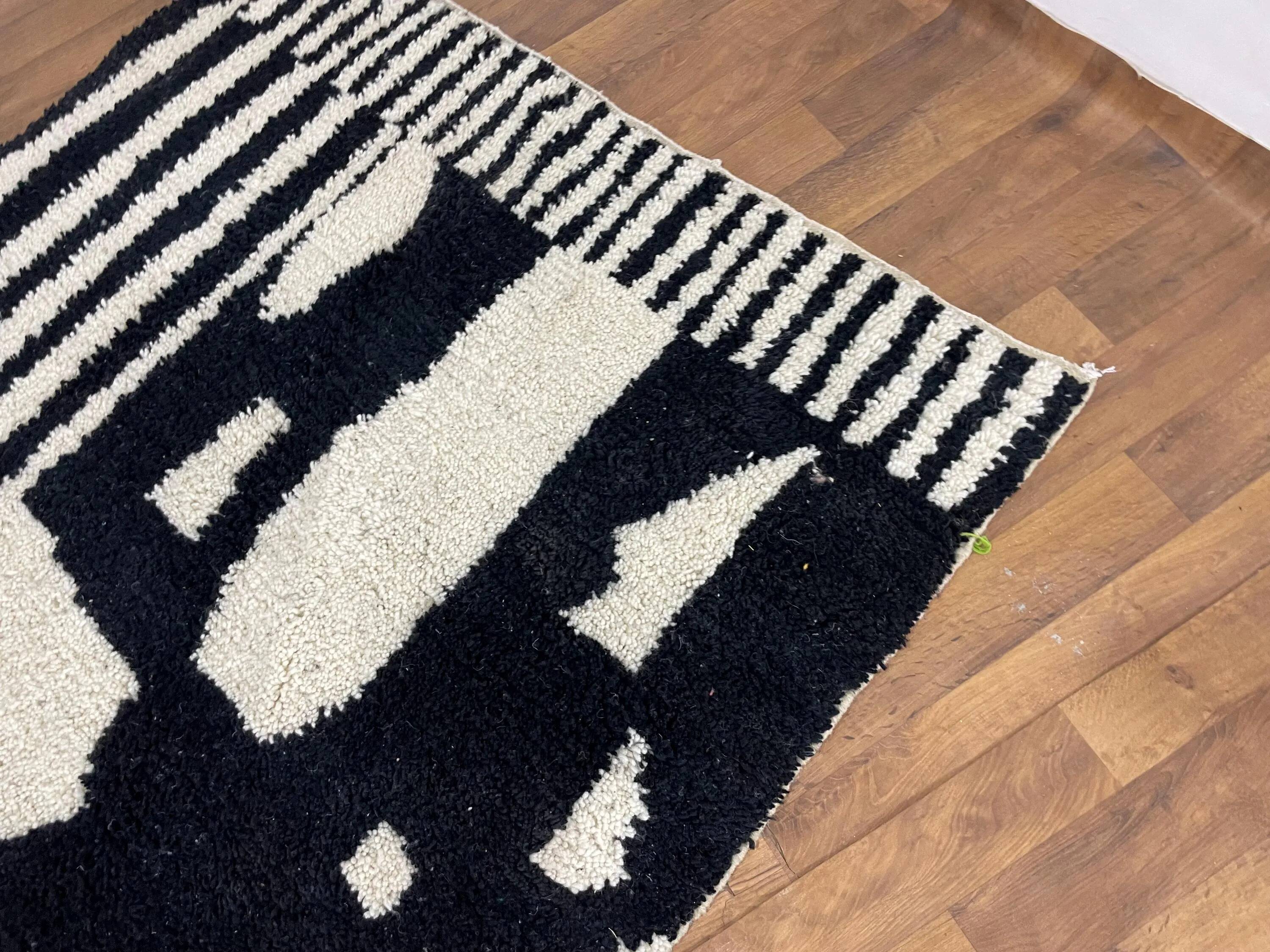 Unique natural wool Moroccan rug 3x2 m