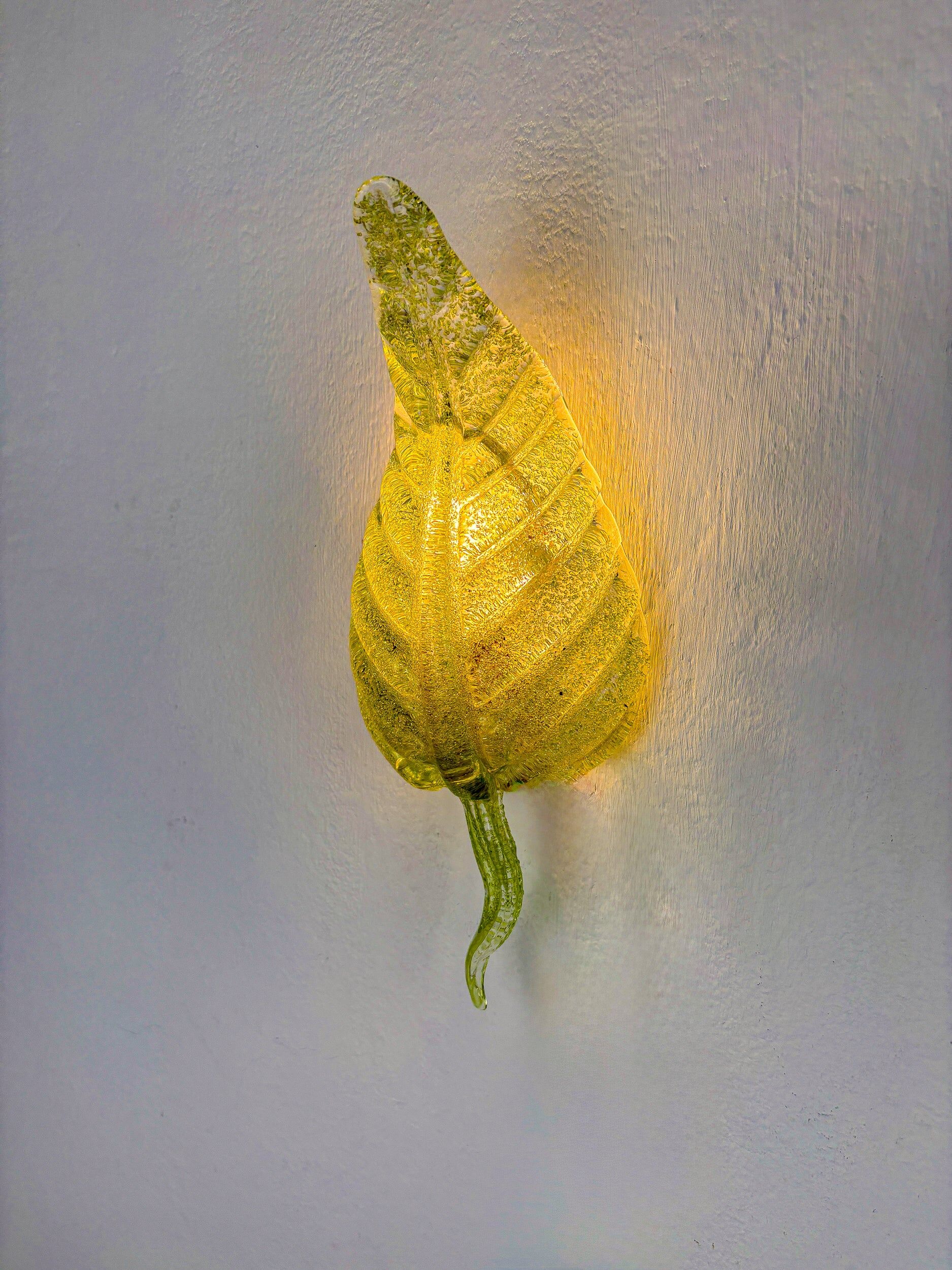 Barovier & Toso leaf-shaped wall sconce, green Murano glass, Italy, 1960s