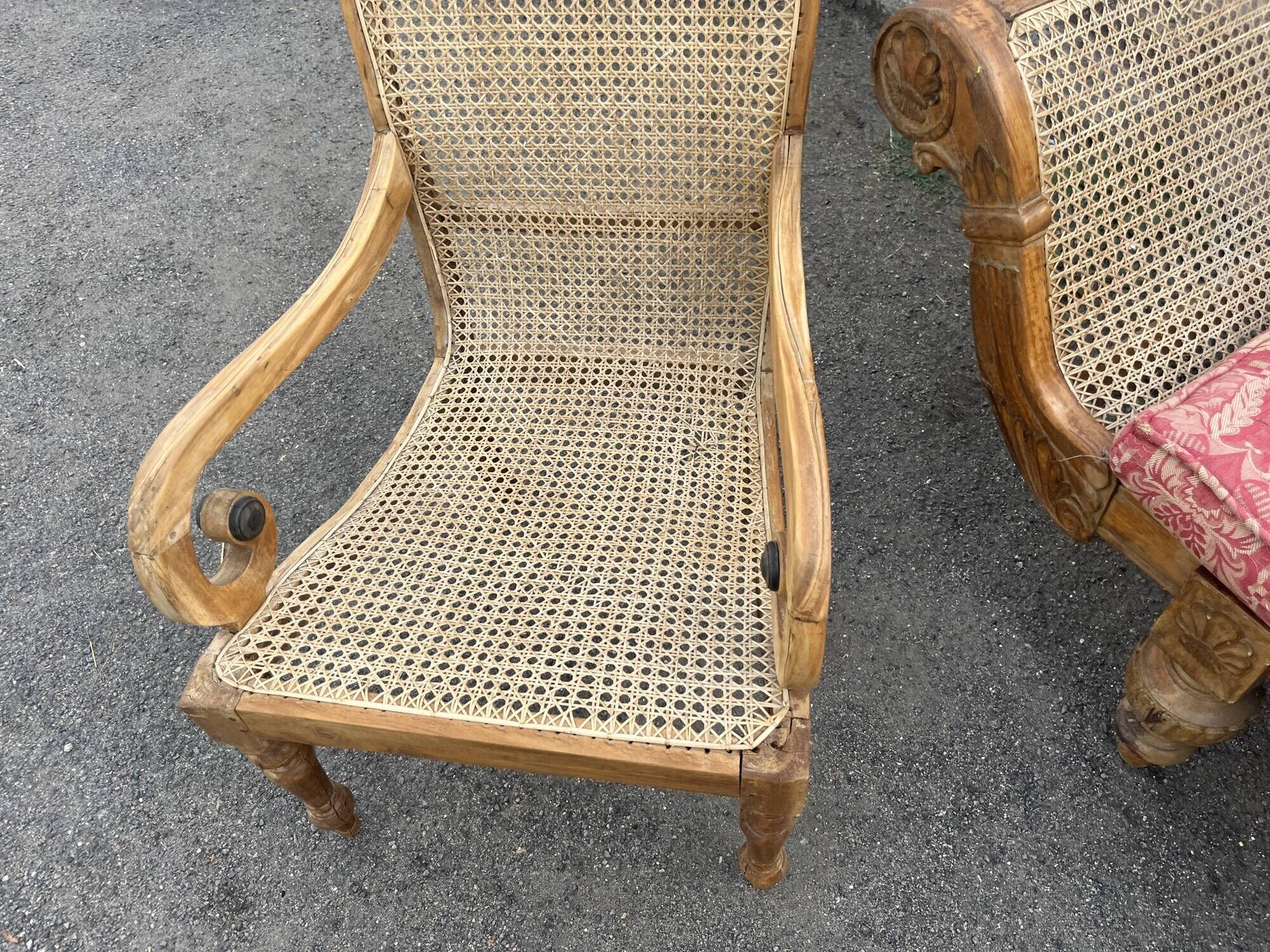 Colonial teak lounge: 3-seater sofa and 2 planter chairs.
