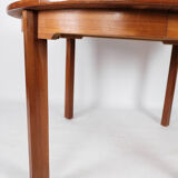 Dining table with extension in teak of danish design from the 1960s.