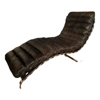 Weimar chaise longue in leather