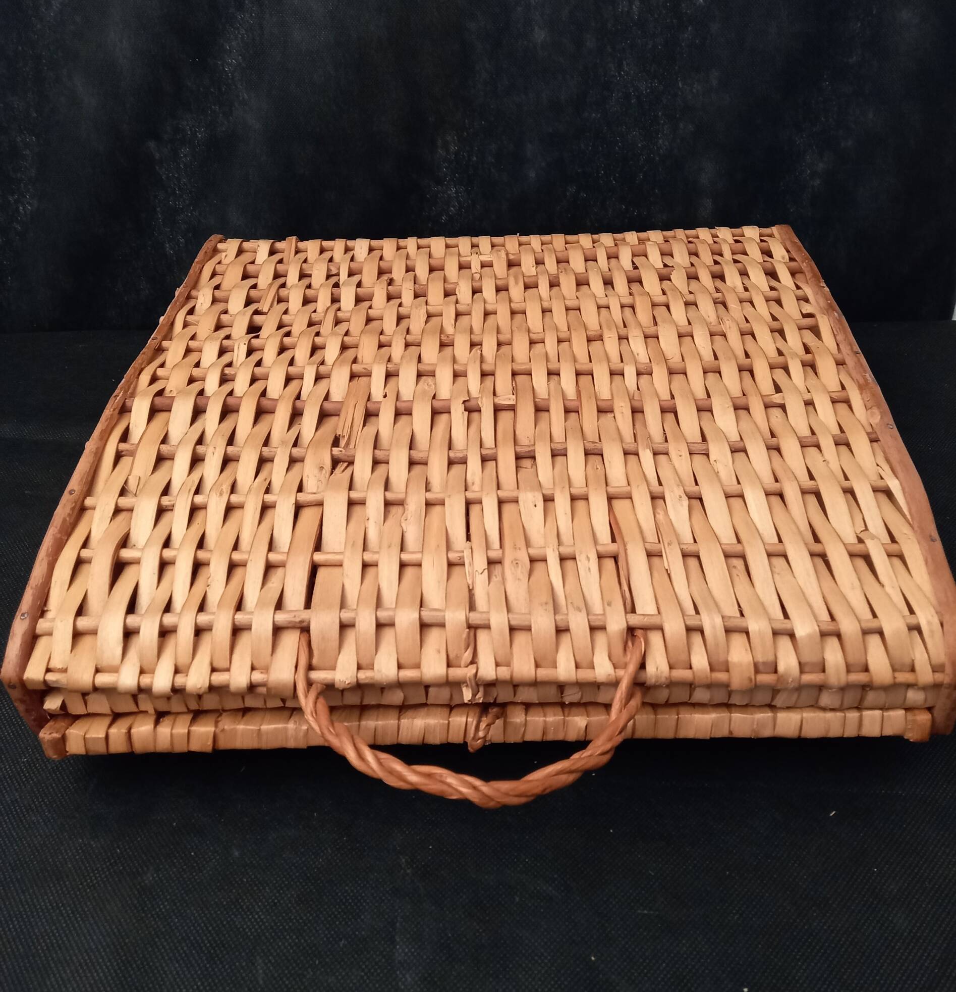 Wicker storage box