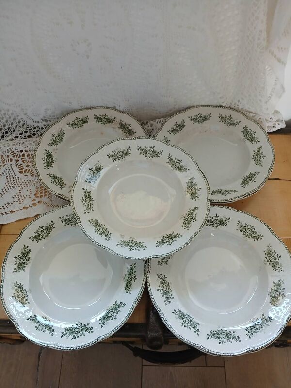 9 assiettes creuses Terre de fer Badonviller