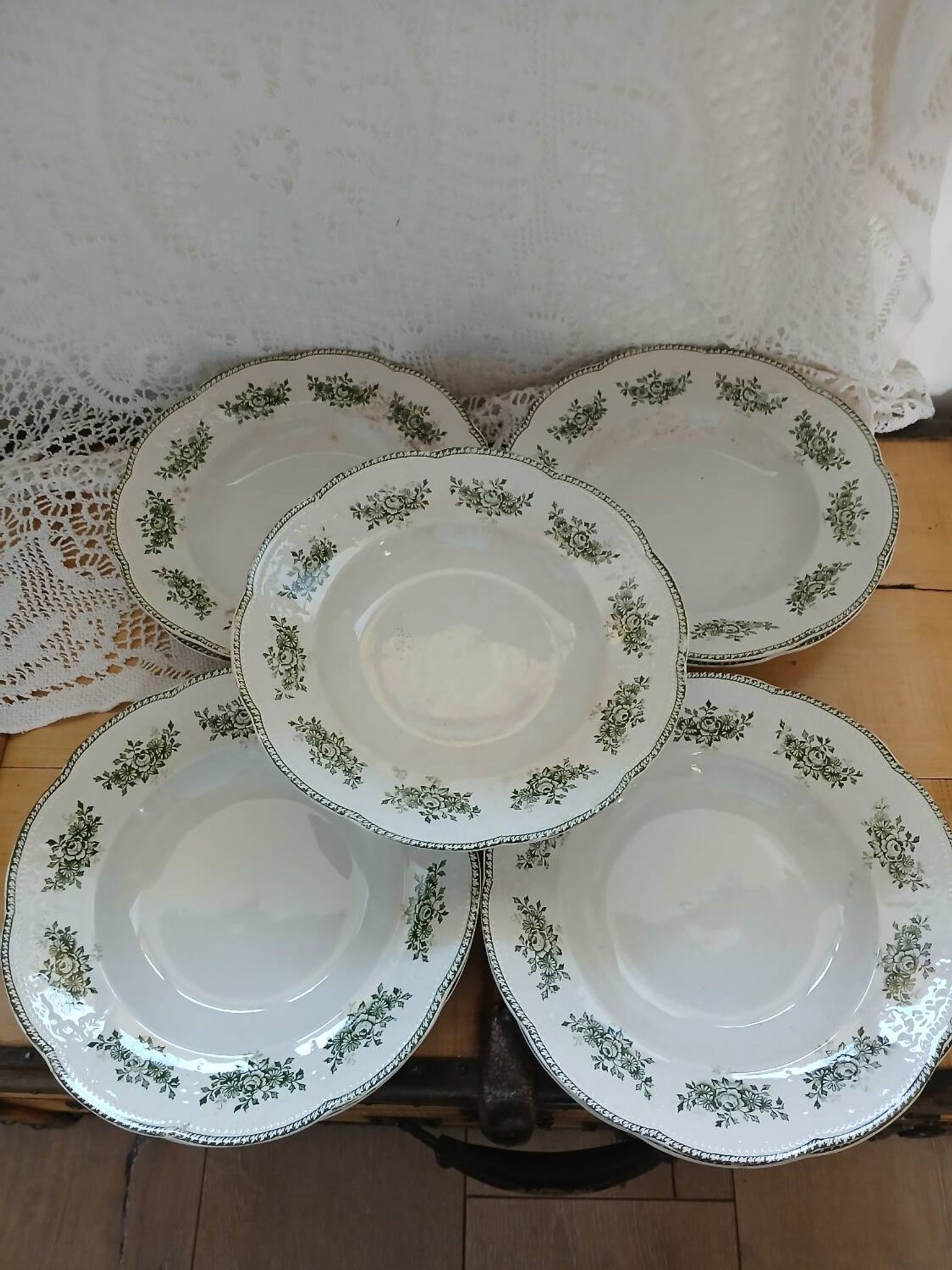 9 assiettes creuses Terre de fer Badonviller
