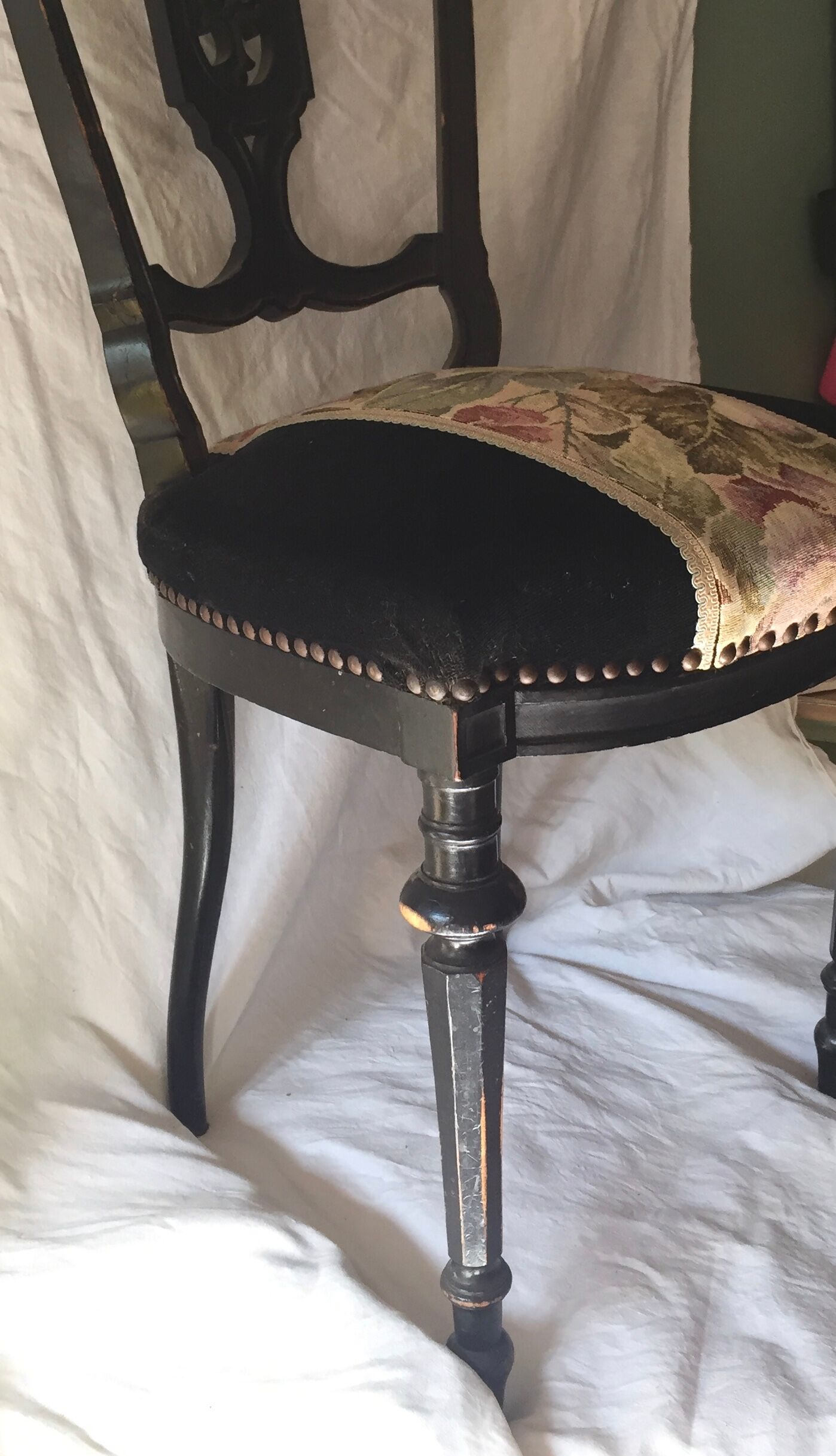 Napoleon III style chair