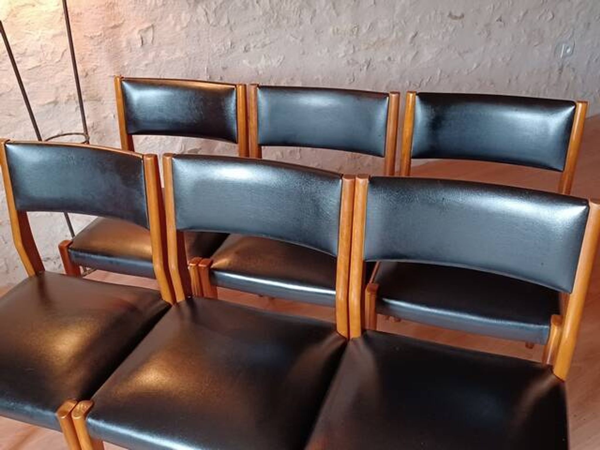 6 chaises scandinave teck et skaï vintage 1960