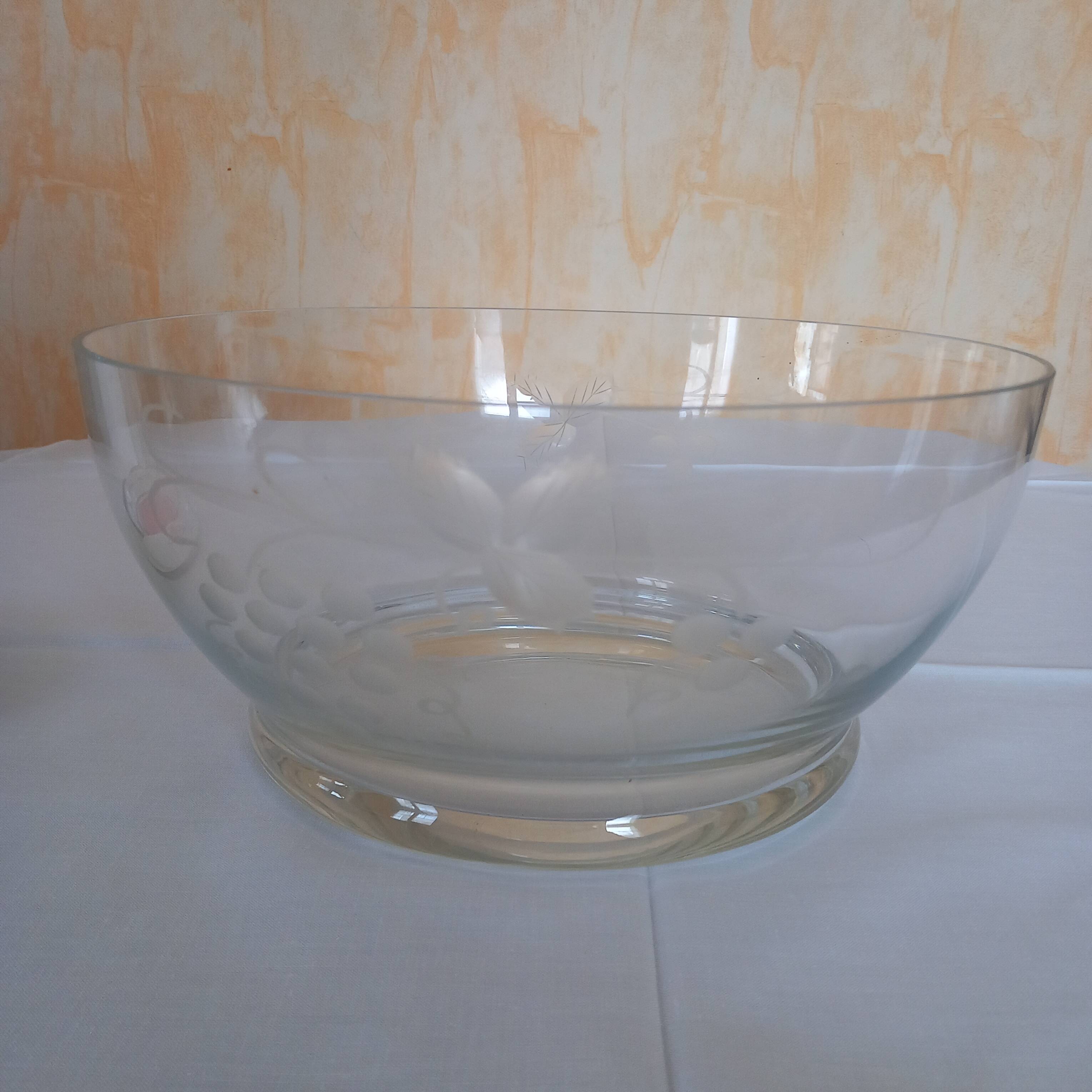 Fine etched glass punch bowl