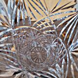 Large chiseled crystal vase with geometric and “flowers” decor