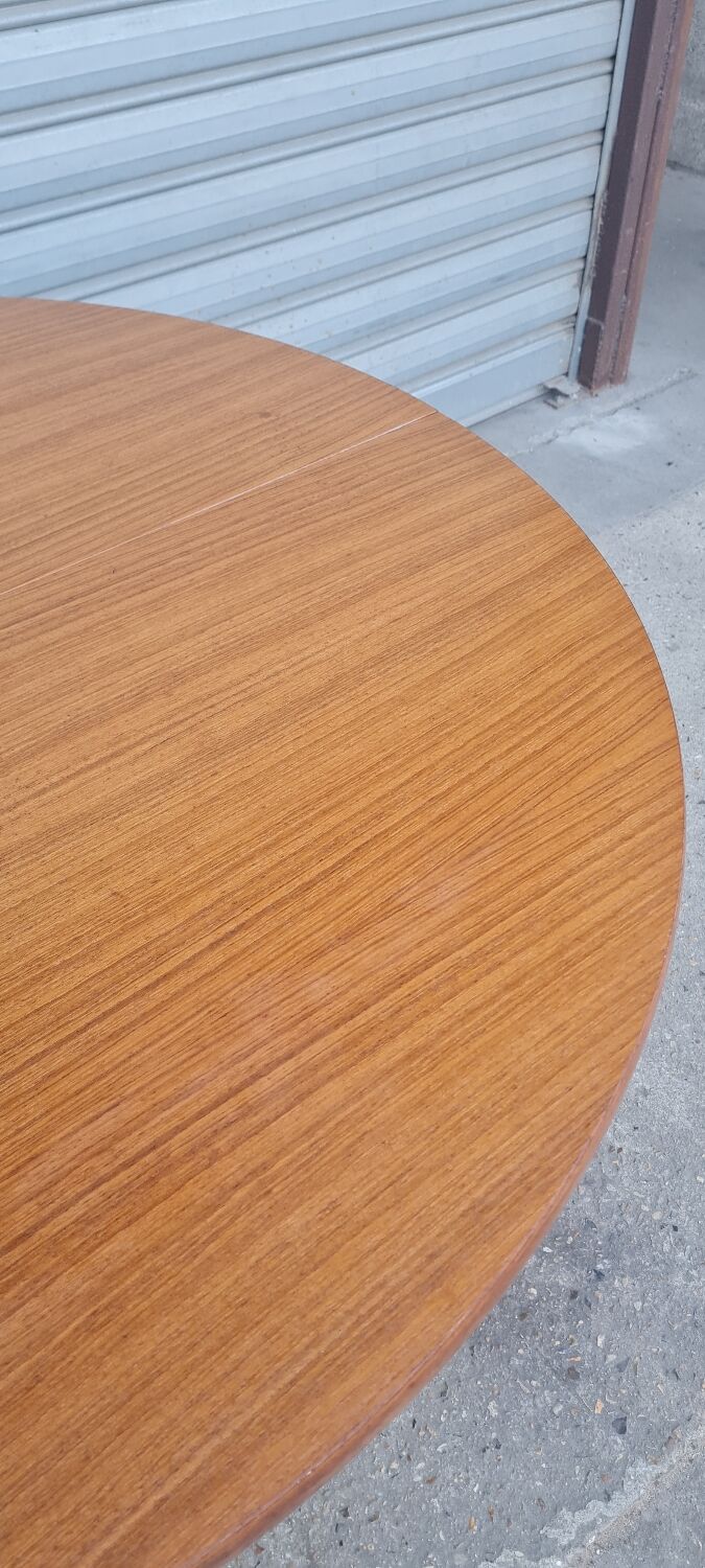 Scandinavian Round Table 1960