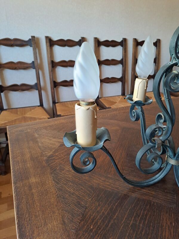 Lustre en fer forgé