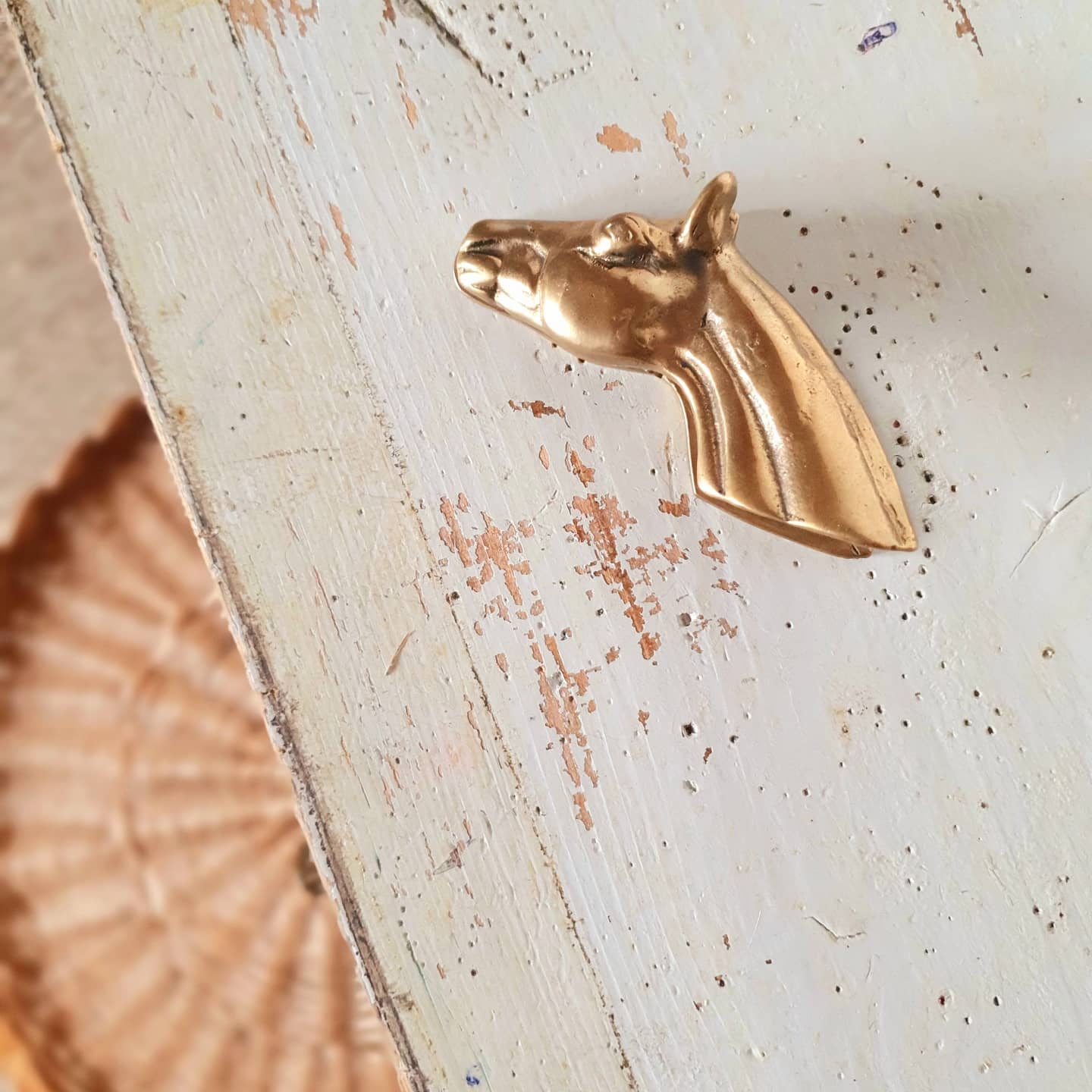 Brass horse letter clip