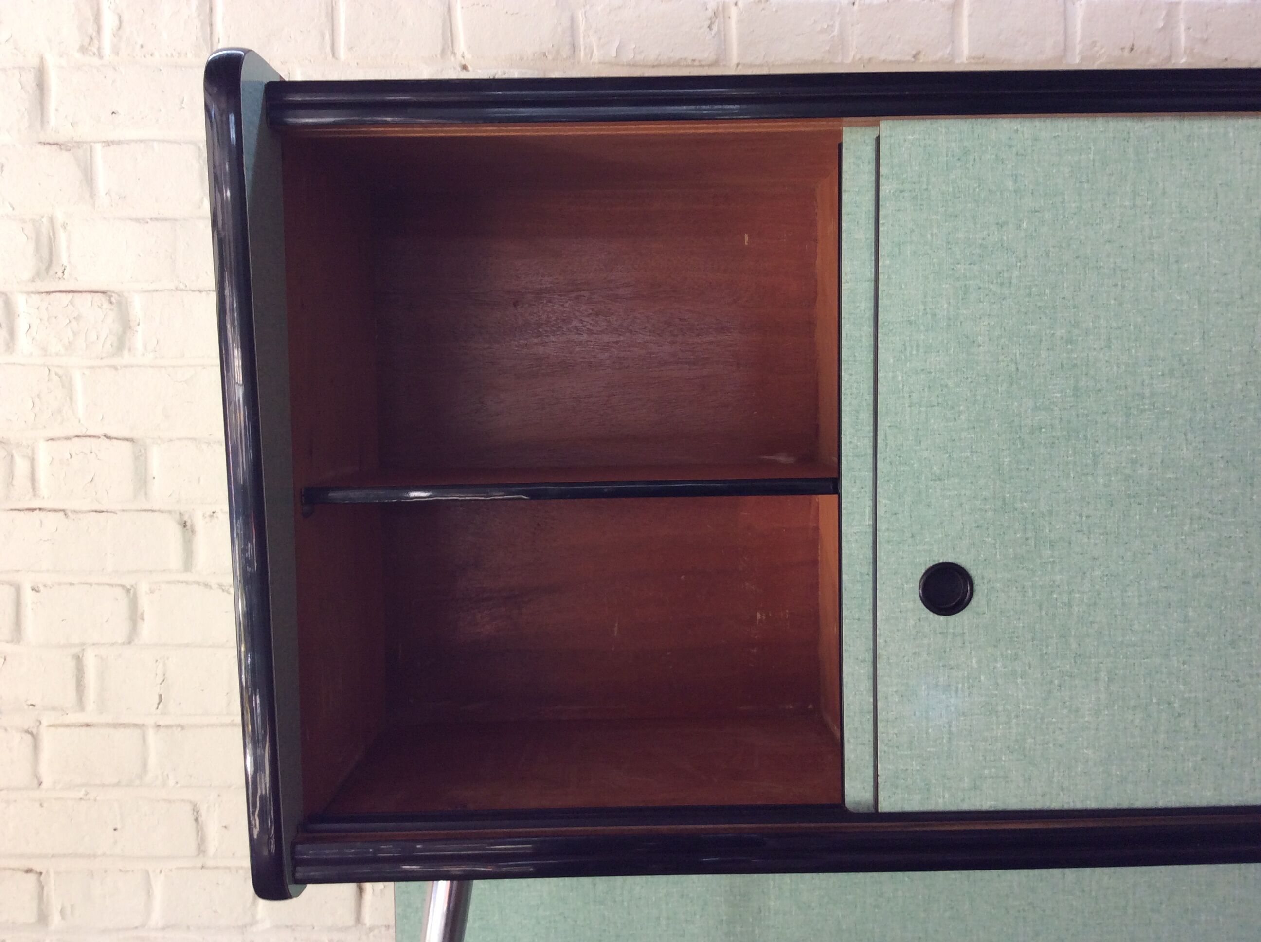 Buffet en formica vert "mint"