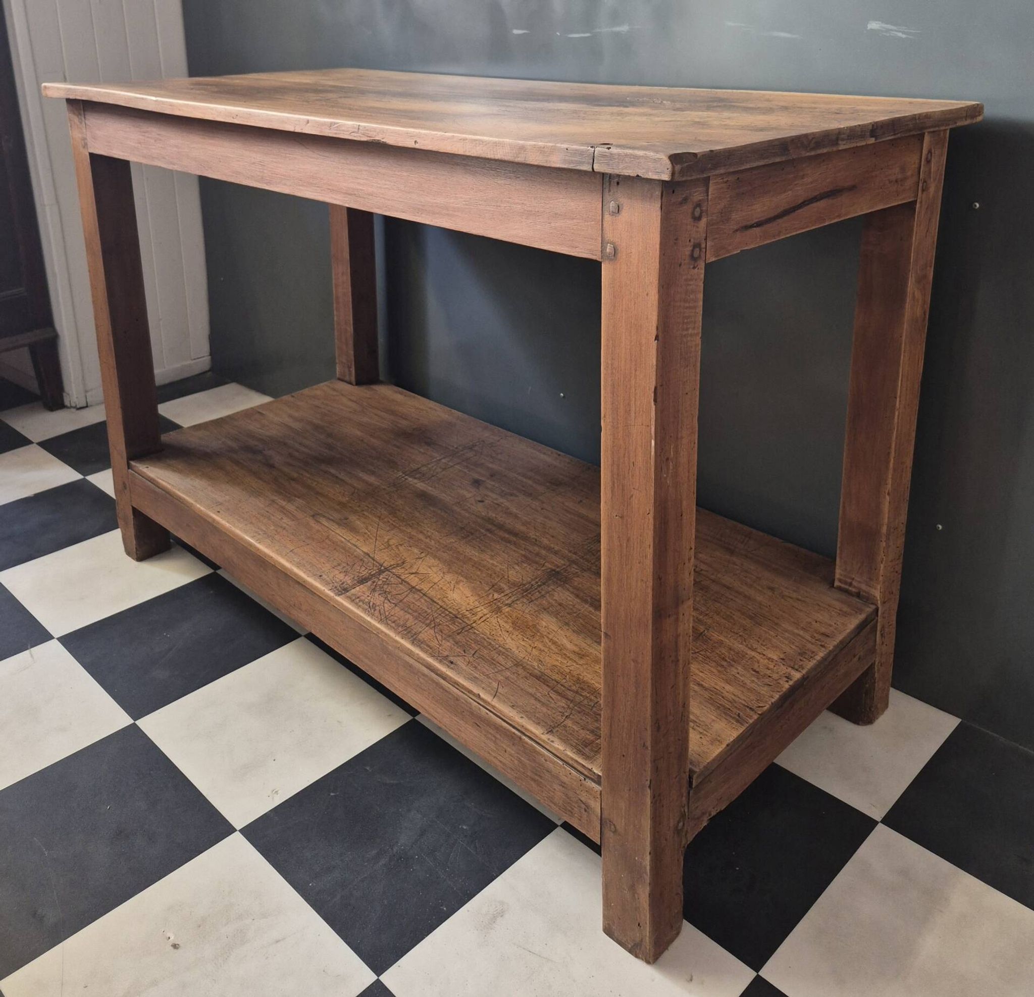 Ancienne Desserte Console  Table d'appoint en bois massif chevillé