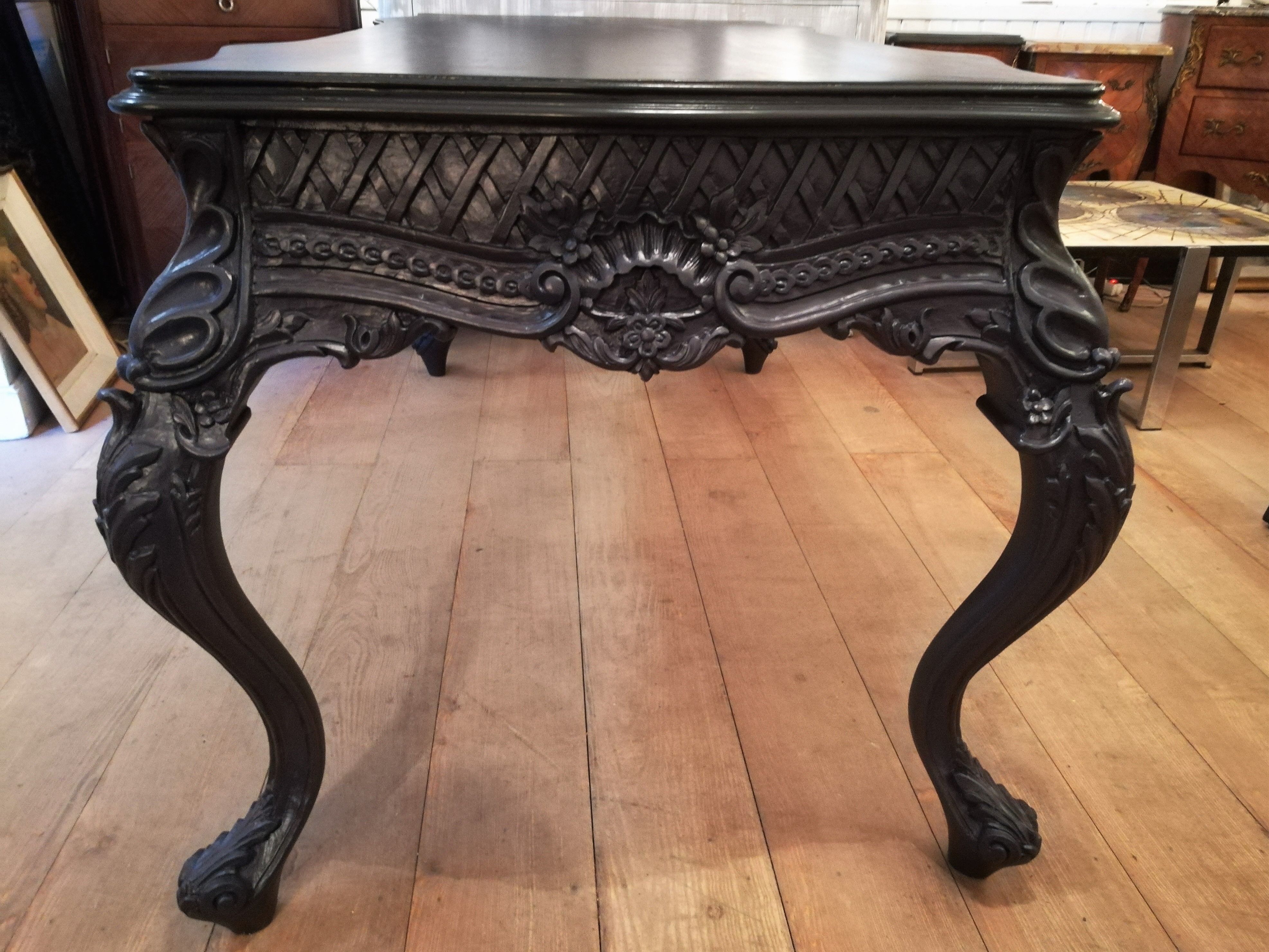 Flat desk style Louis XV patina