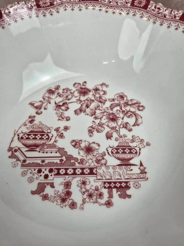 Seltmann Weiden Bavaria Theresia red salad bowl – vintage German porcelain