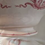 Superb and large English porcelain soup tureen by Minton (19th century)