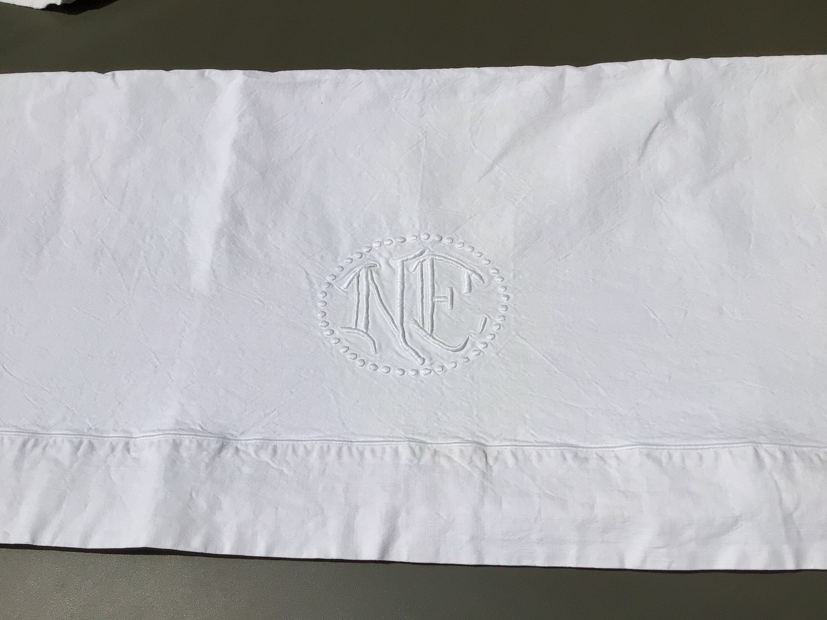 Sheet 1 place embroidered linen NE surrounded by dots