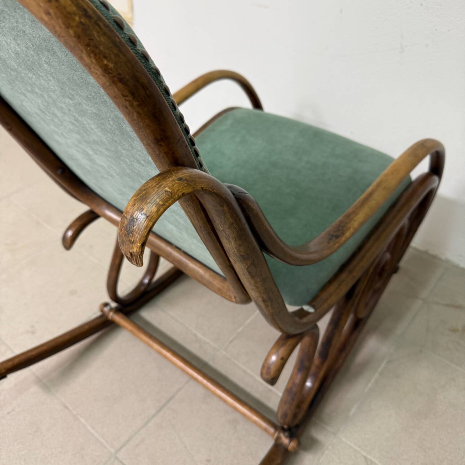 Rocking chair, rocking armchair