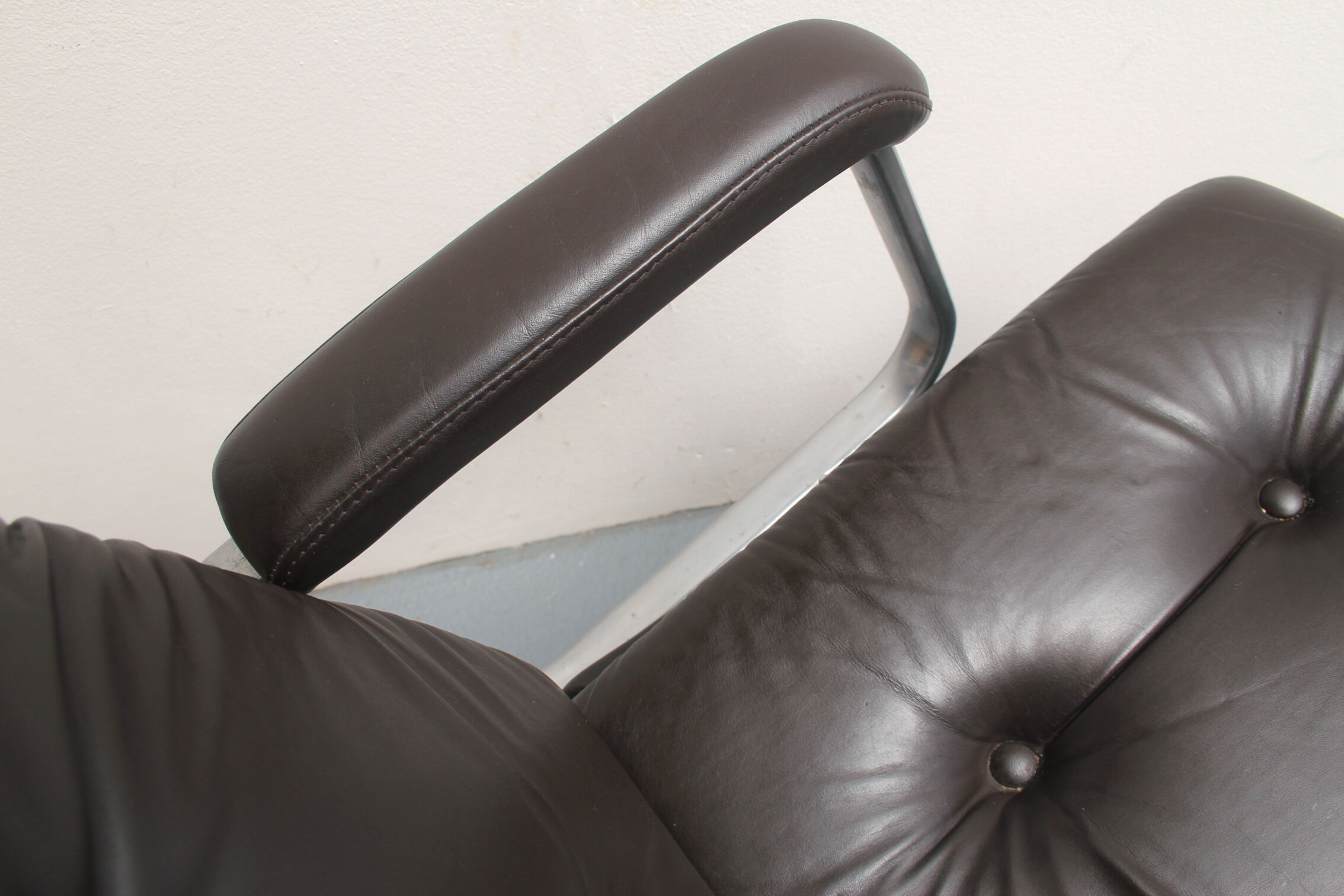 1970s leather chair Drabert darkbrown