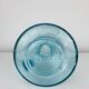 Pichet en verre bullé bleu vintage