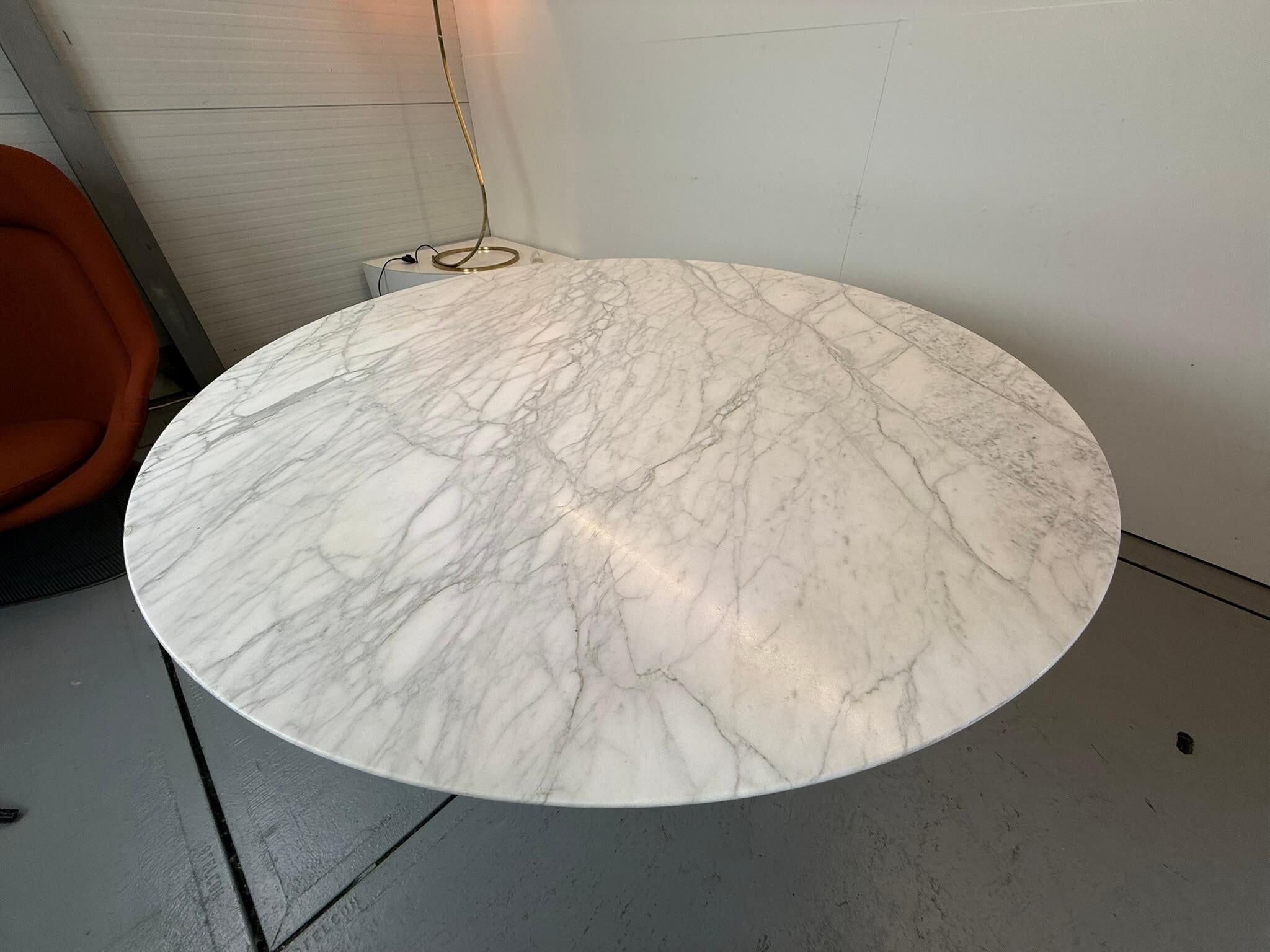 Table à manger Tulip d'Eero Saarinen pour Knoll International, vers 1960