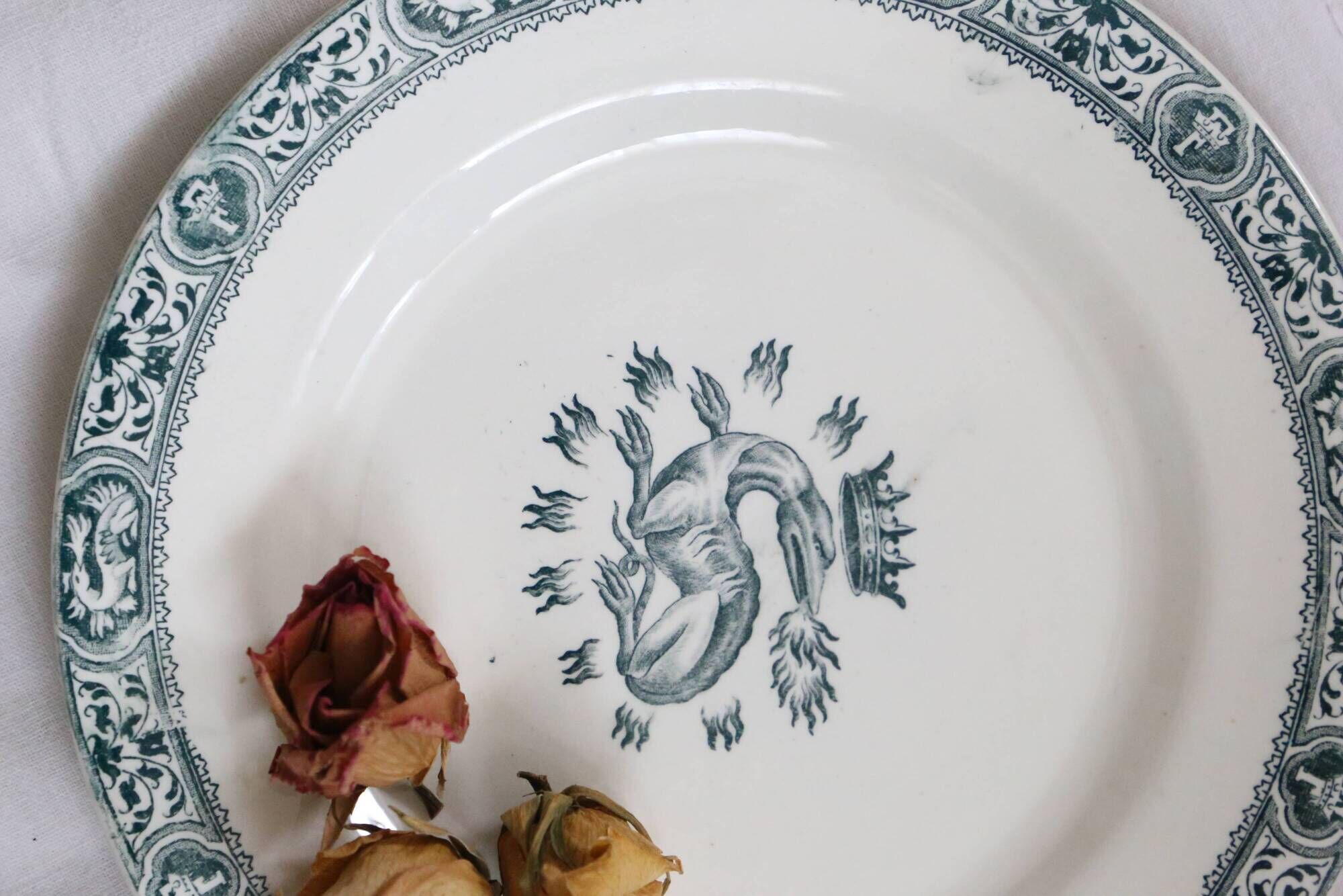 Flat plates 3, Terre de fer, Francis I motif, Salins, France