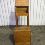 Old-speech desk in oak